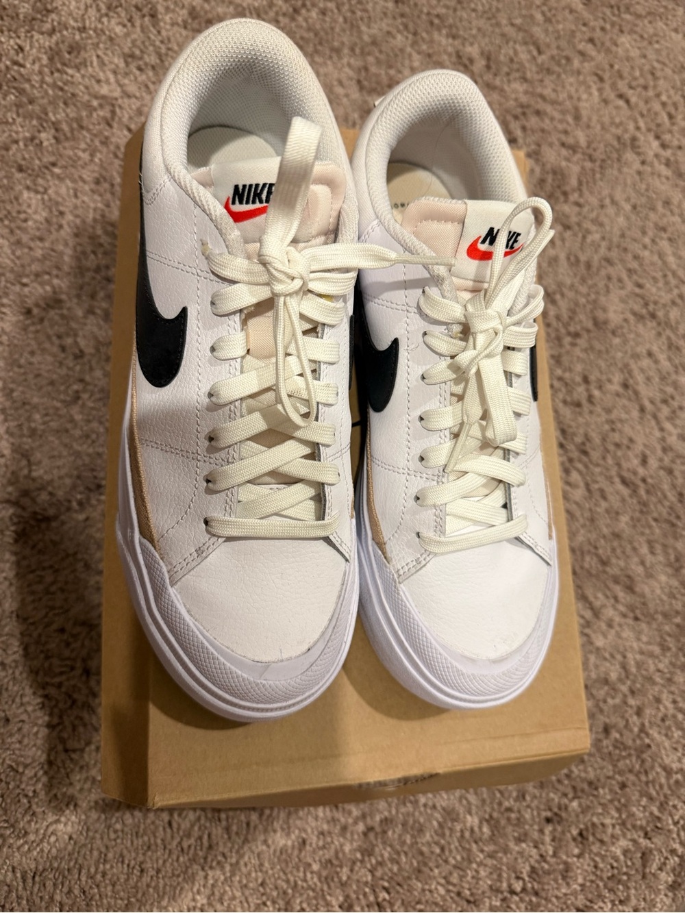 Nike Court Legacy Lift